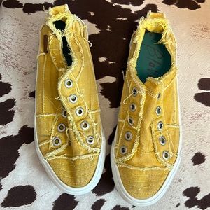 BLOWFISH SNEAKERS 7 1/2